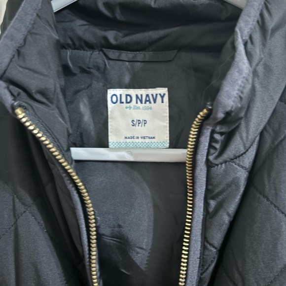 Old Navy Vest size small - Picture 2 of 4